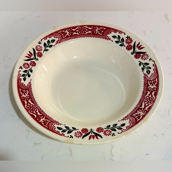 Vintage Homer Laughlin K55 N6
Burgundy Floral Bowl 8.25" Diameter
Made In USA - Picture 1 of 7